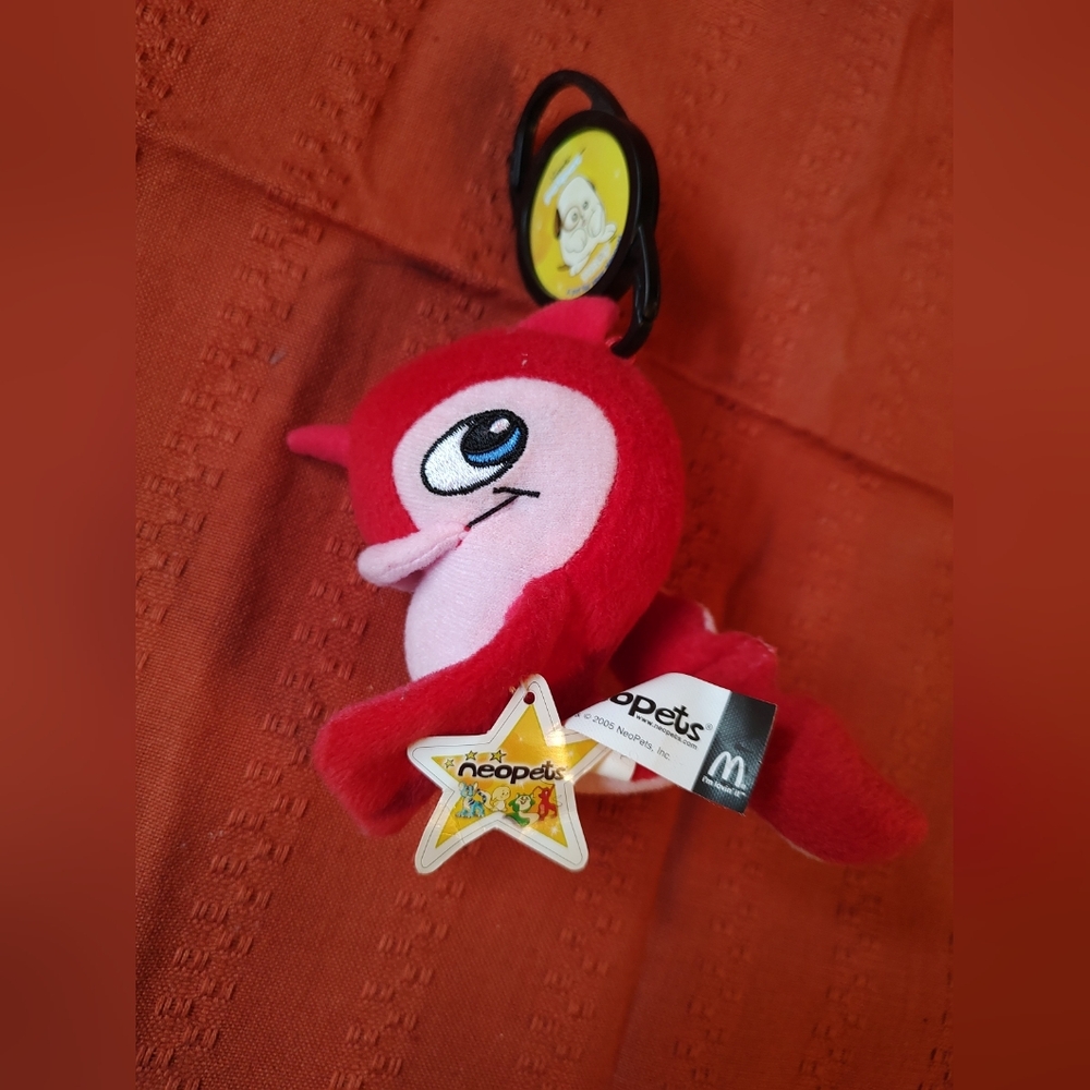 Neopets, NWT, With Clip, Red Flotsam, MCDONALD'S 2005